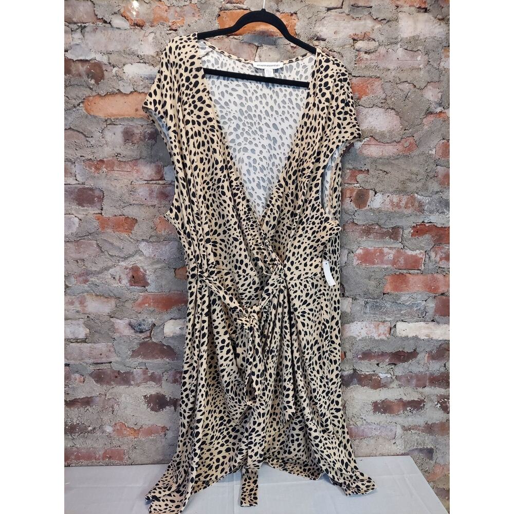 Amazon Essentials Womens Wrap Dress Size 6X Plus Tan Black Leopard Print - Picture 2 of 4